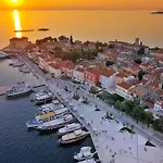 Karla Διαμέρισμα